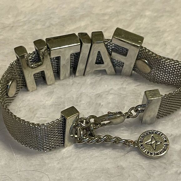 BCBGeneration Lot of two Cuff Bracelet FAITH LOVE Silver, Rose Gold on White - Picture 5 of 8